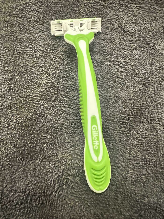 I’ve Used The Same 50 Cent Razor For Over 1.5 Years And It Still Works Totally Fine