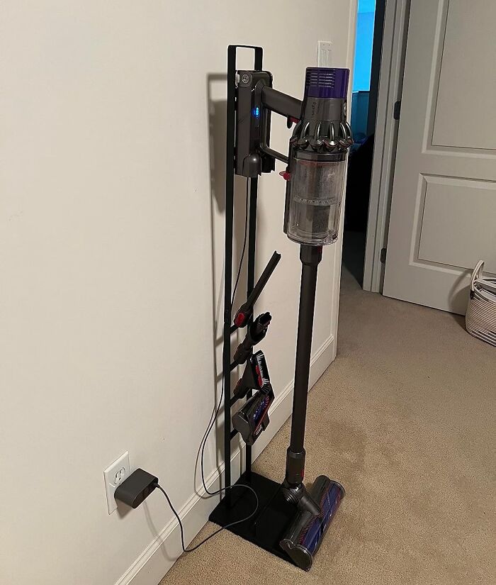 Declutter Your Closet And Give Your Vacuum A Stylish Home With This Space-Saving Haturi Stand