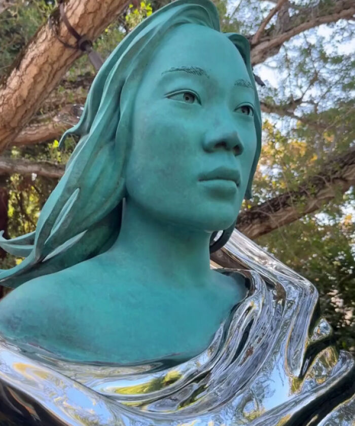 &ldquo;Husbands Everywhere Are Shaking&rdquo;: Mark Zuckerberg Puts Giant Statue Of Wife In Their Garden