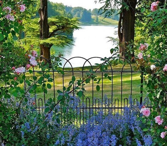 Beautiful-Gardens-Instagram