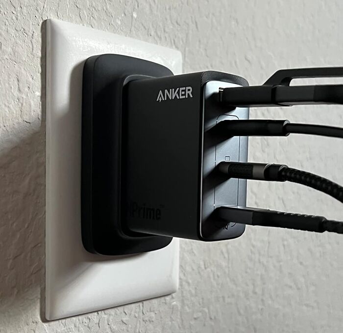  150w USB C Charger – Power Up Your Whole Squad's Devices Faster Than You Can Finish Your Lunch Break