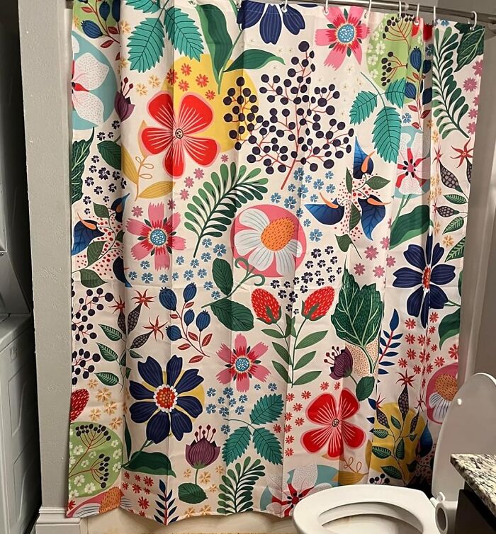 Blooming Beauty: Floral Shower Curtain For A Fresh Bathroom Look