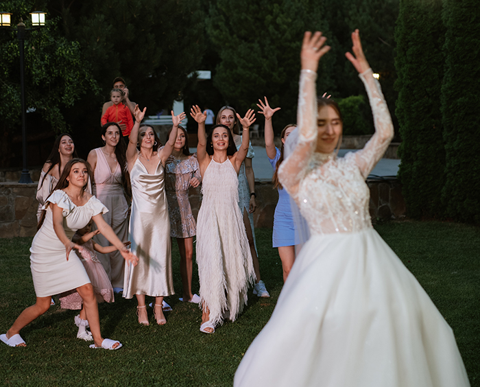 “Nobody Laughed”: Guy Leaves Wedding With His Tail Between His Legs After “Joke” Fails “Nobody Laughed”: Guy Leaves Wedding With His Tail Between His Legs After “Joke” Fails