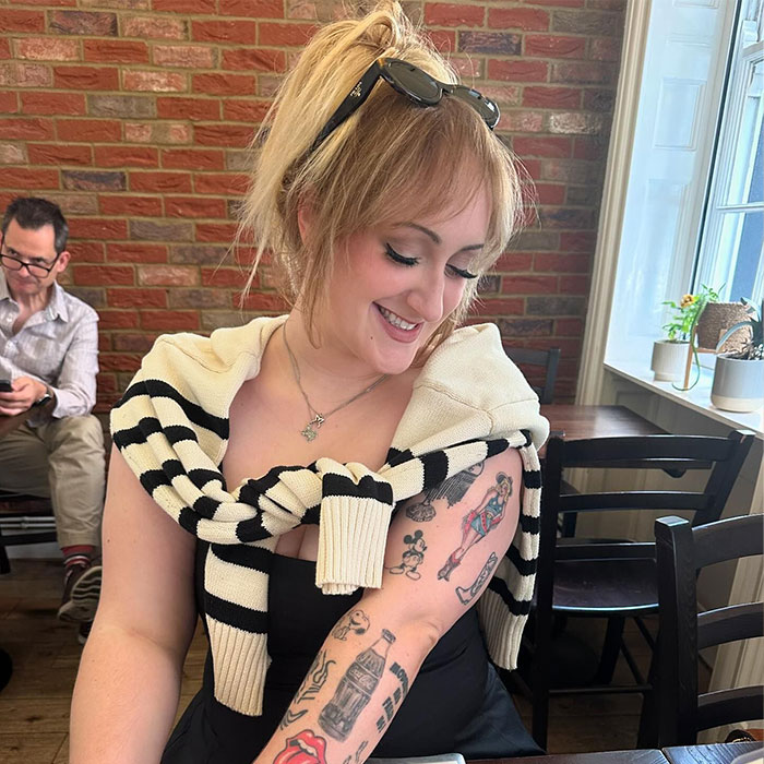 “Salt Bae”: 30 Celebrities That Just Can’t Let Go Of Their 15 Minutes Of Fame