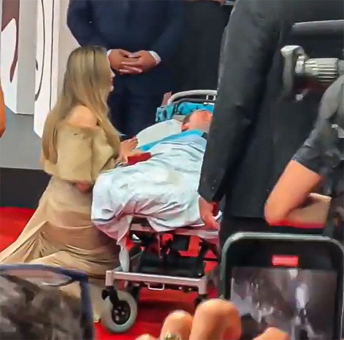 People Praise Angelina Jolie For 8 Minutes In Venice, Leaving The &ldquo;Maria&rdquo; Actress In Tears