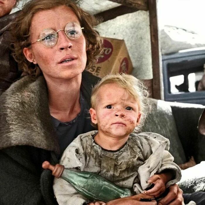 Portrait Of Mother And Child During The Great Depression, 1939