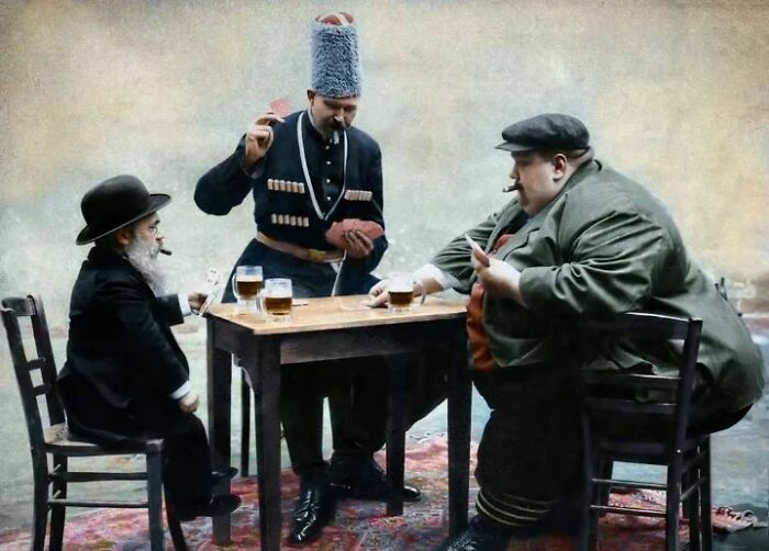 The Tallest (Cornelius Bruns), Shortest And Fattest (Cannon Colossus) Man Of Europe Playing A Game Of Cards, 1913