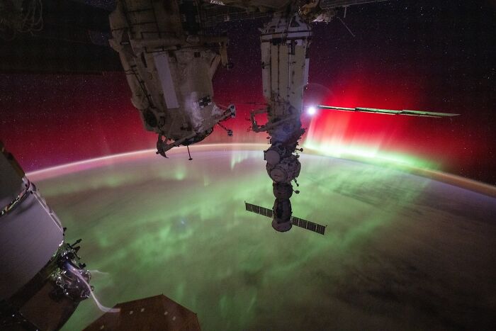 Astronaut Captures The Recent Aurora On Earth From The Perspective Of Our Planet’s Orbit Astronaut Captures The Recent Aurora On Earth From The Perspective Of Our Planet’s Orbit