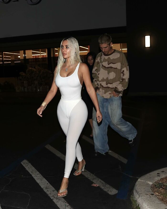 Kim Kardashian Accused Of &ldquo;Shading&rdquo; Bianca Censori With Copycat Outfit: &ldquo;It&rsquo;s Giving Yeezy&rdquo;
