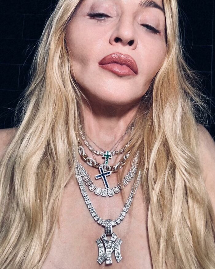 Madonna’s Topless Selfie With Rumored Beau Makes Fans Think She’s Had “Too Much Bad Work Done” Madonna’s Topless Selfie With Rumored Beau Makes Fans Think She’s Had “Too Much Bad Work Done”