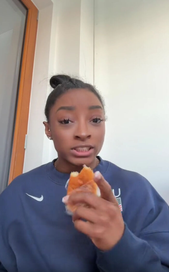 Simone Biles Reveals Why She Eats Alone At The Olympics: “My Anxiety Was So Bad. I Was Shaking” Simone Biles Reveals Why She Eats Alone At The Olympics: “My Anxiety Was So Bad. I Was Shaking”