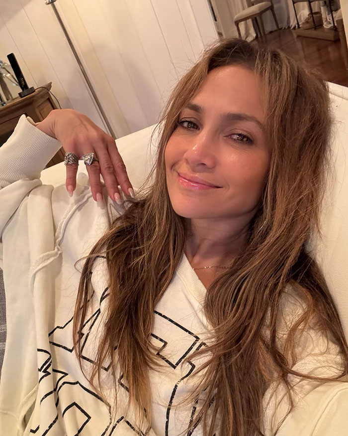 Whitney Port Accuses Jennifer Lopez Of Staging Paparazzi Photos: "She&rsquo;s Addicted To Attention"