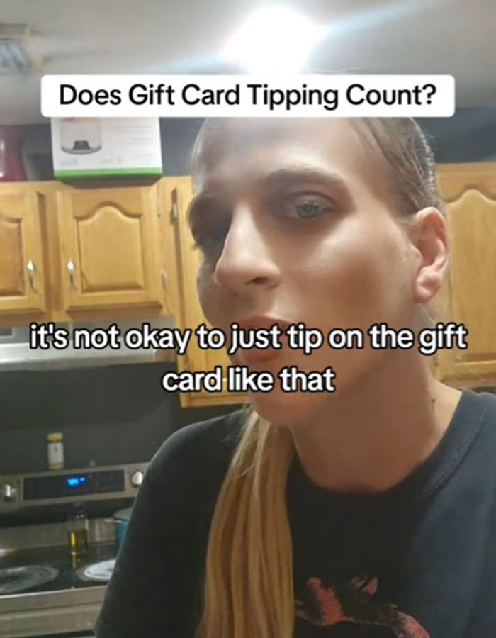&ldquo;Tipping Is Out Of Control&rdquo;: Waitress Rejects 35% Gift Card Tip, Leaving Customer Confused