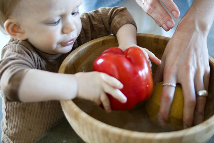 Mom Serves Dessert Made With Her 2YO At Office Potluck, Colleague Reports Her To HR Mom Serves Dessert Made With Her 2YO At Office Potluck, Colleague Reports Her To HR