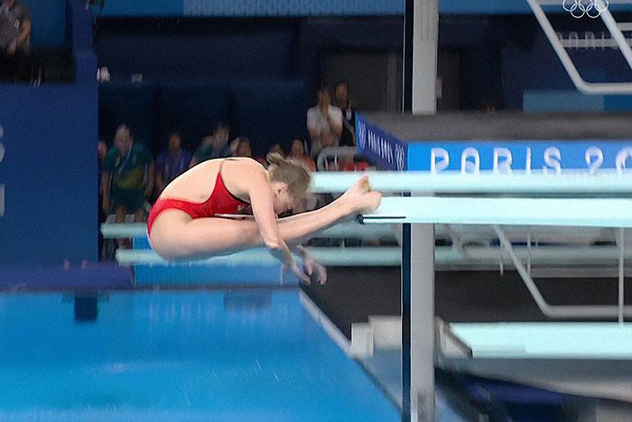 Fans Realize How Dangerous Olympic Diving Is After Alison Gibson’s “Nightmare” Fans Realize How Dangerous Olympic Diving Is After Alison Gibson’s “Nightmare”