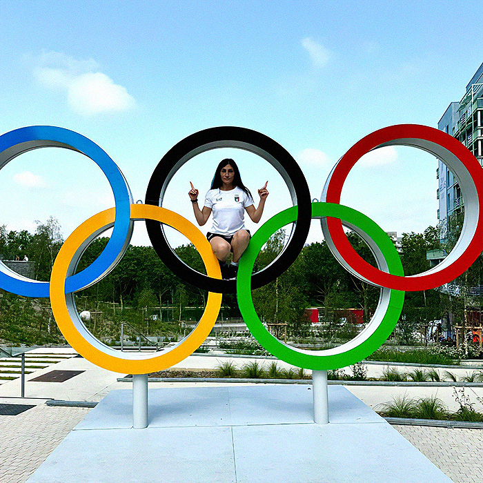 Boxer Who Abandoned Fight After 46 Seconds Apologizes To Rival After Gender Controversy