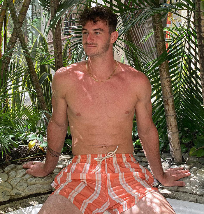 French Pole Vaulter Breaks Silence After Bulge Costs Him Medal