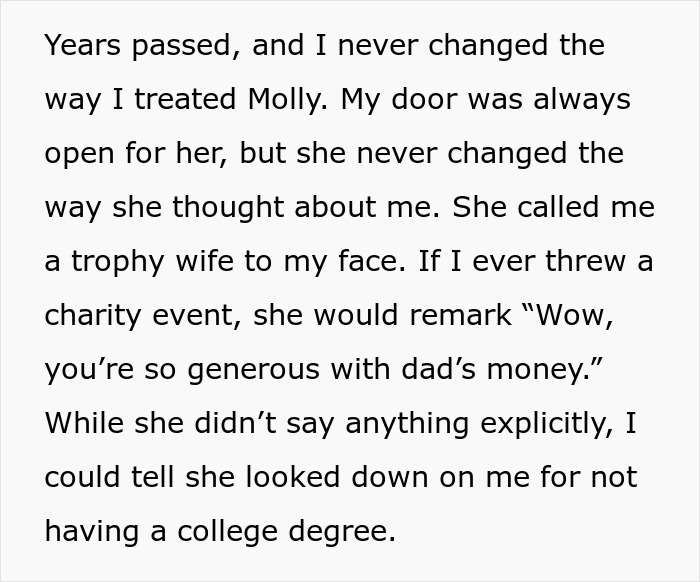 Stepdaughter Insults Woman's Wedding Dress, Creates Drama After She Gives It To Future DIL Stepdaughter Insults Woman's Wedding Dress, Creates Drama After She Gives It To Future DIL