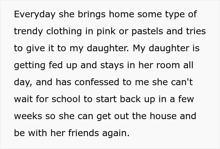 Teen&rsquo;s Aesthetic Doesn&rsquo;t Match What Her Mom Envisioned For Her, Mom Can&rsquo;t Take It Anymore