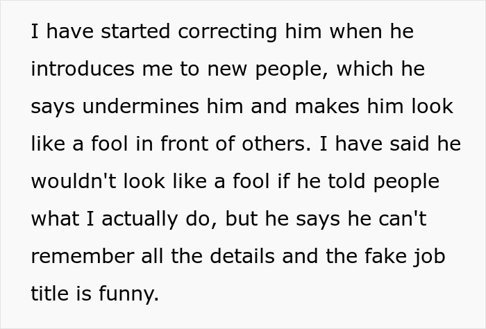 Husband Keeps Introducing Woman As Aquarium Guide Instead Of Marine Biologist, She’s Had Enough Husband Keeps Introducing Woman As Aquarium Guide Instead Of Marine Biologist, She’s Had Enough