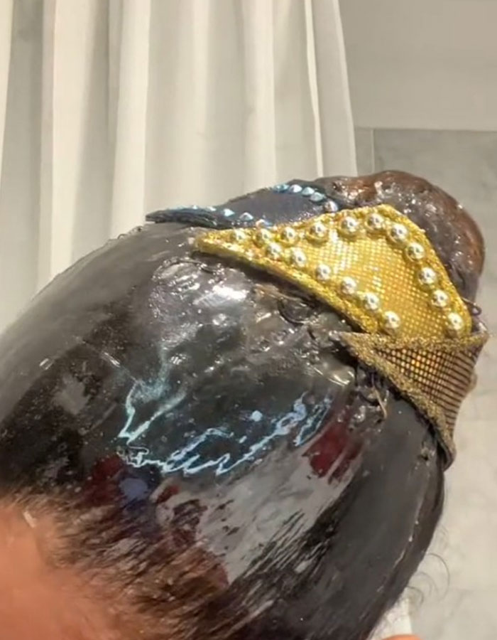 Artistic Swimmers Share The &ldquo;Painful&rdquo; Hair Routine To Beautify Their Olympic Games Routines