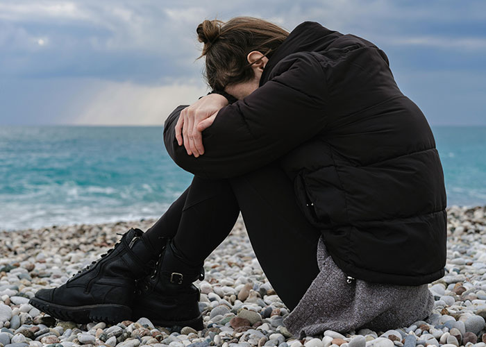 Parents Spoiled Adoptive Daughter More Than Bio One, She Doesn&rsquo;t Let That Happen At Her Wedding