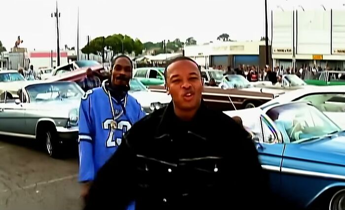 30 People Give A Taste Of What Life Was Like In The Early 2000s