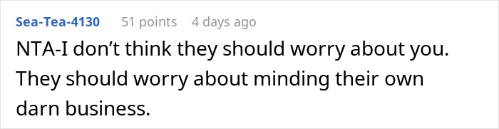 Mom Of 4 Disturbs Other Women At The Pool With Her Swimsuit, Asks If It Was Inappropriate