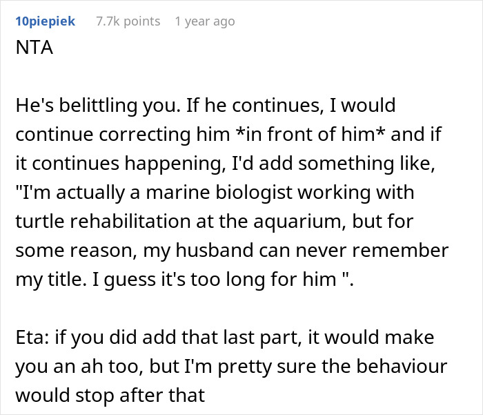 Husband Keeps Introducing Woman As Aquarium Guide Instead Of Marine Biologist, She’s Had Enough Husband Keeps Introducing Woman As Aquarium Guide Instead Of Marine Biologist, She’s Had Enough