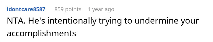 Husband Keeps Introducing Woman As Aquarium Guide Instead Of Marine Biologist, She’s Had Enough Husband Keeps Introducing Woman As Aquarium Guide Instead Of Marine Biologist, She’s Had Enough
