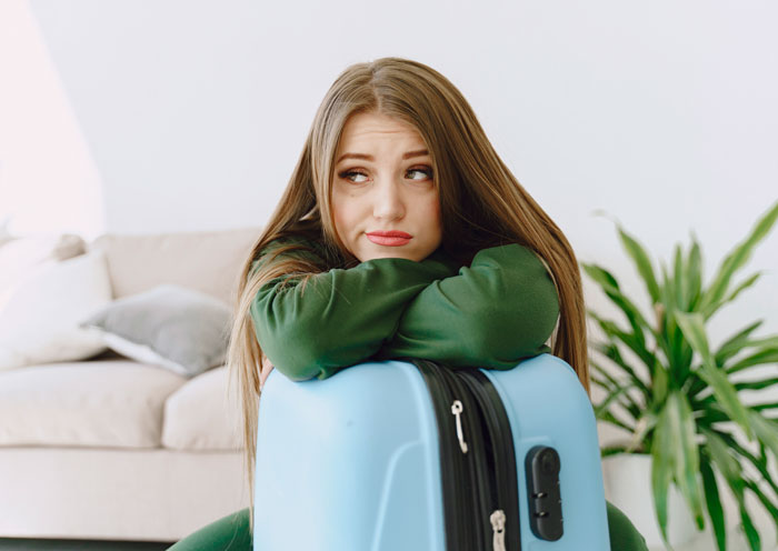 Mom Worries About Canceling Family Trip To France After Entitled 17YO Suddenly Decides Not To Go Mom Worries About Canceling Family Trip To France After Entitled 17YO Suddenly Decides Not To Go