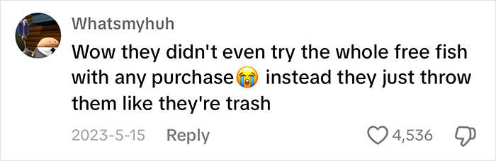 Dumpster Diver Finds Dozens Of Live Fish Just Tossed Away Behind A PetSmart, Netizens Outraged Dumpster Diver Finds Dozens Of Live Fish Just Tossed Away Behind A PetSmart, Netizens Outraged