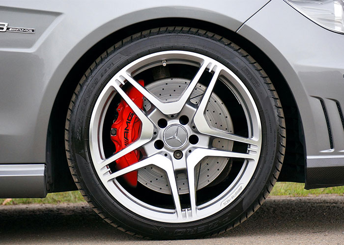 Landlord Accused Of Tracking Woman&rsquo;s Car, Story Takes A Dark Turn When He Proves He&rsquo;s Innocent