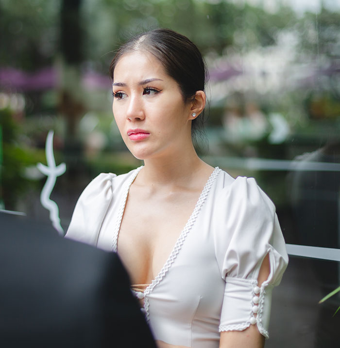 Woman Called &ldquo;Selfish&rdquo; For Refusing To Help Fund Friend&rsquo;s Wedding, People Agree With The Bride