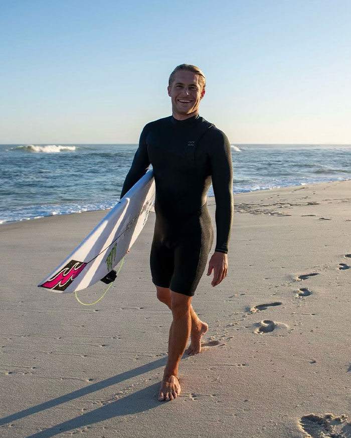 "Seems A Bit Harsh": Olympics Judge Sent Home Over &lsquo;Inappropriate&rsquo; Photo With Surfer