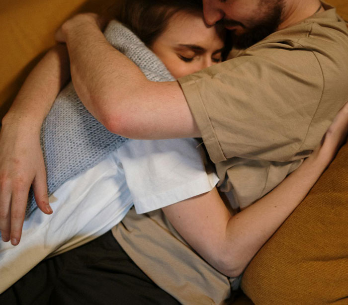 “I Miss The Woman I Fell In Love With”: Man Makes Wife Cry With Honest Opinion About Her “New Me” “I Miss The Woman I Fell In Love With”: Man Makes Wife Cry With Honest Opinion About Her “New Me”