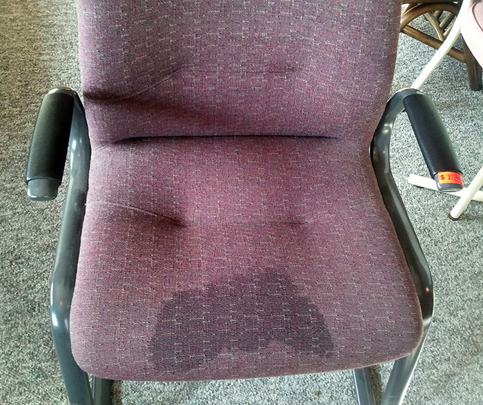 Customer Entered The Store, Peed Himself, And Left. 5-Minute Ordeal