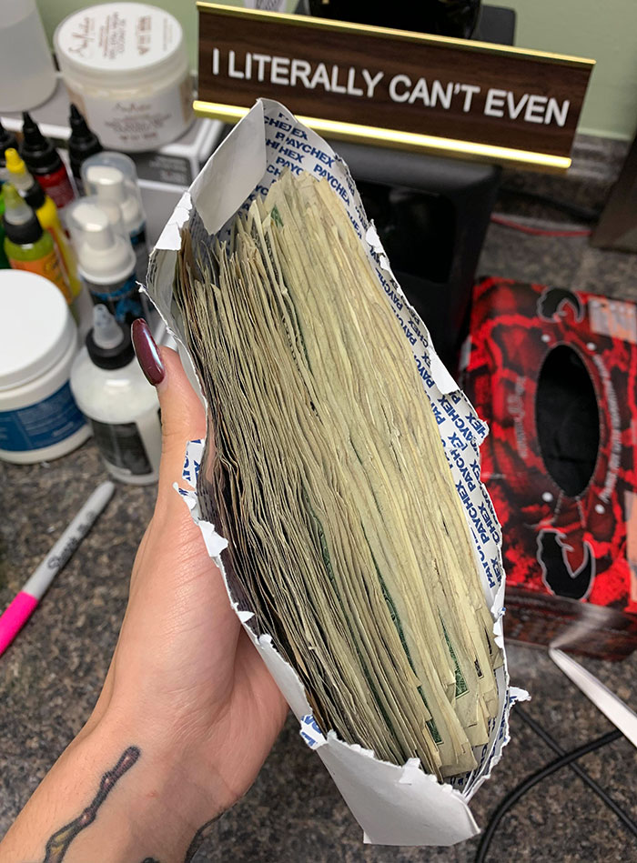 I'm A Tattoo Artist, And A Client Just Paid Me In $1 Bills