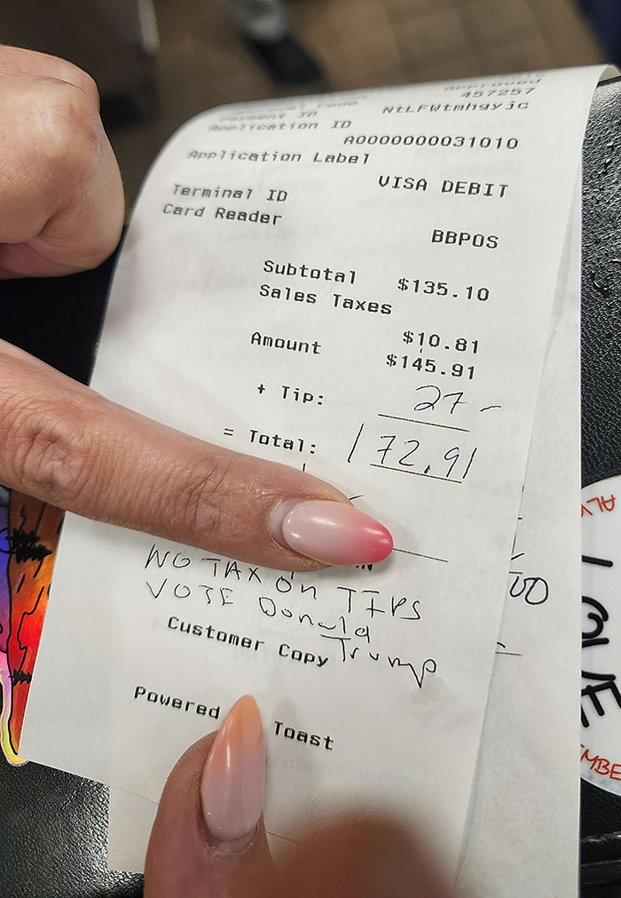 "No Tax On Tips. Vote Donald Trump"