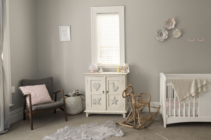 Woman Bursts Out Laughing At Name Sister Picked For Her Kid, Gets Banned From &ldquo;All Family Dinners&rdquo; 