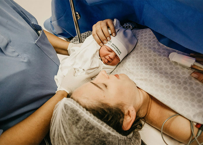 &ldquo;AITA For Leaving The Hospital After My Sister Gave Birth And Announced The Name Of Her Baby?&rdquo;