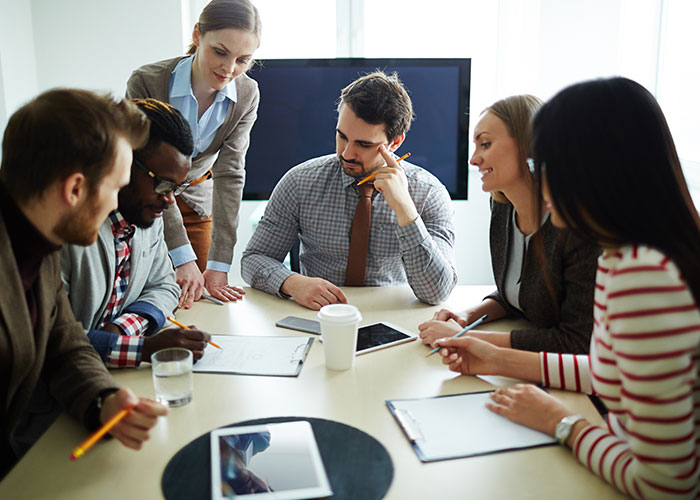 Overconfident Guy Lies His Way Into A High-Paying VP Role, Realizes He&rsquo;s Screwed