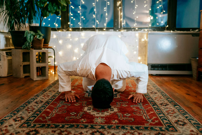 GF Breaks Up With BF Who Suddenly Expected Her To Wear A Headscarf After Marriage