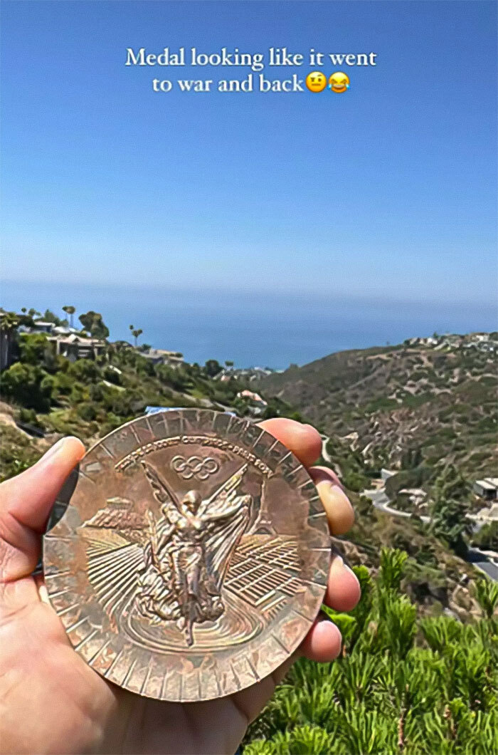 &ldquo;Paris Looks Like A Cheap Version Of Tokyo,&rdquo; People Say After Olympian Compares Two Gold Medals