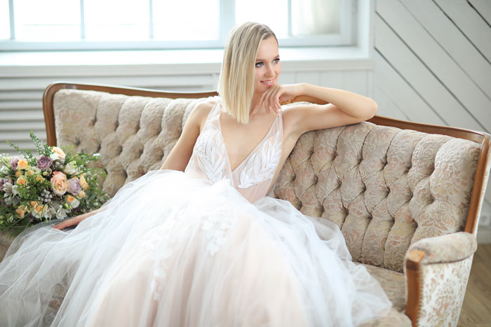 Plus-Sized Bride Doesn't Accept Rejection, Attempts To Snatch Friend&rsquo;s Wedding Dress When Told No