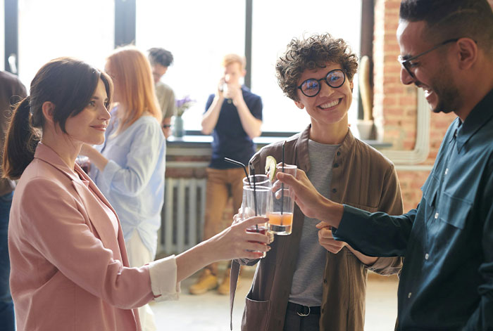 “Mommy, Look! She’s So Pretty!”: 30 People Share The Biggest Ego Boosts They’ve Ever Gotten