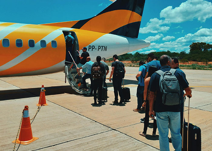 Woman Forced Out Of Her Airplane Seat After Couple Follows New &ldquo;Hack,&rdquo; Calls It Out Online