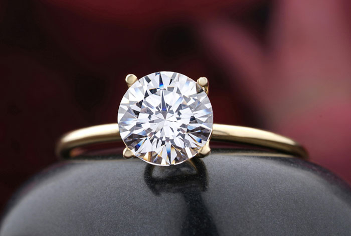 Bride-To-Be Wants Stepsister&rsquo;s Heirloom Diamond For Engagement Ring, But Grandpa Says &ldquo;No Way&rdquo;