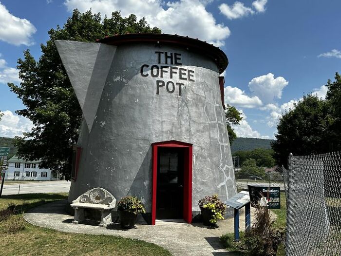 Coffee Pot In Bedford PA. Built In 1925 As Part Of A Gas Station