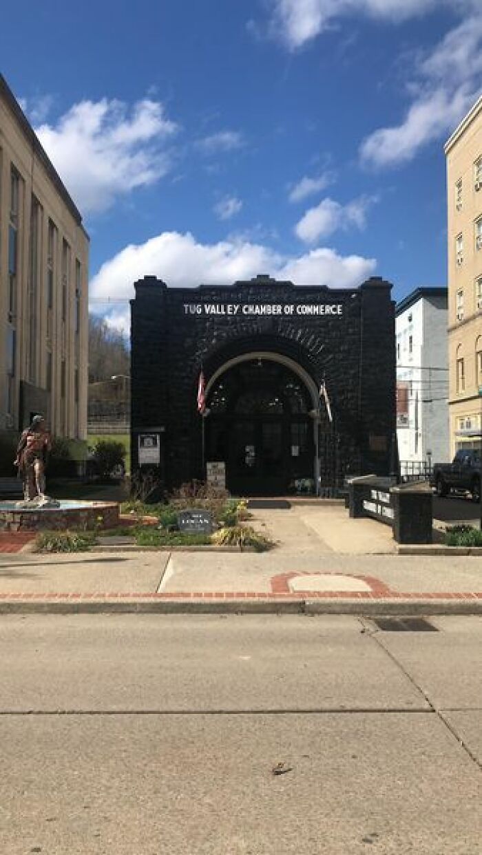 The Coal House (Made From 65 Tonnes Of Coal ) In Williamson, West Virginia